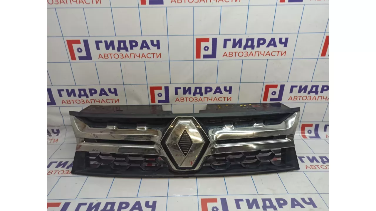 Решетка радиатора Renault Duster (HS) 623103564R.